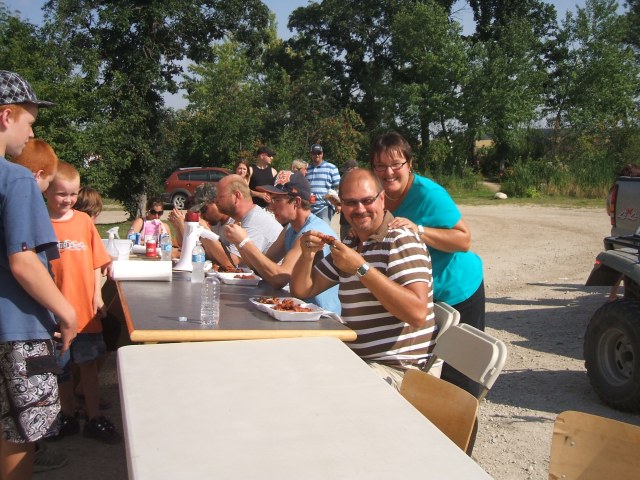 Hmmm.. if you have time to pose you just aren't eating fast enough.